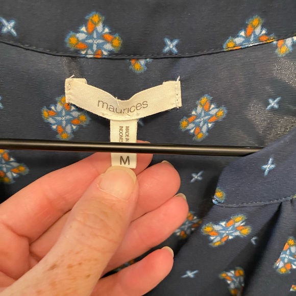 Maurices Geometric Print Wrap Top M - Picture 9 of 9